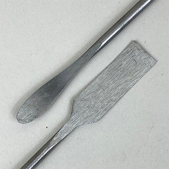 FORGED METAL MODELLING TOOL OVAL WIDE PAL. ENDS