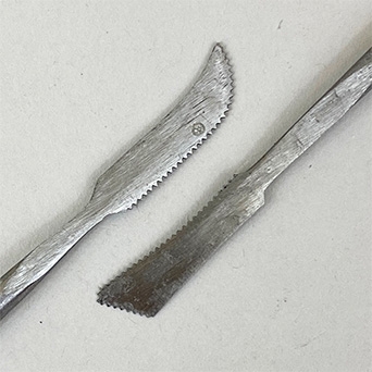 FORGED METAL MODELLING TOOL SHAPED FINE SERRATED